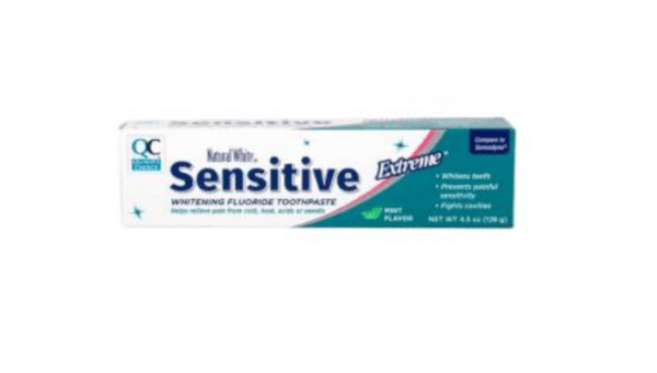 toothpaste sensitive whitening mint 4.5oz (sensodyne)